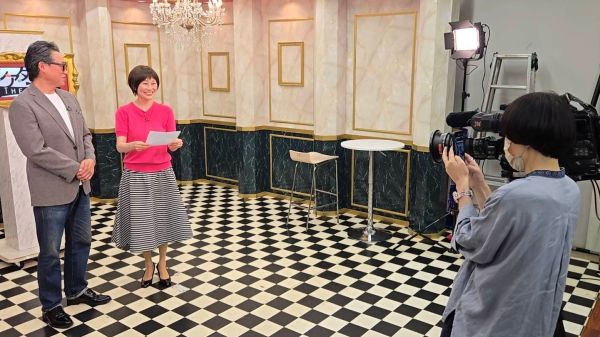 映画情報番組「シアターS」収録中の1コマです。公式インスタグラム用の動画を撮影中！本社制作センター　S.WAKASE